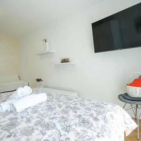 Apartment Lana I Davide *